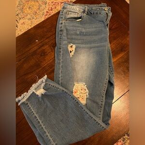 Stylish Blue Distressed Women Jeans